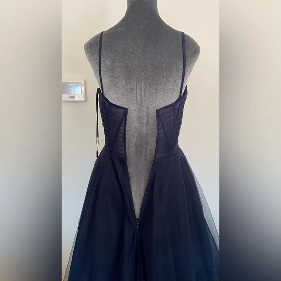 NWT La Femme Illusion A-Line Tulle Ballgown Navy Size 6 - Picture 13 of 16